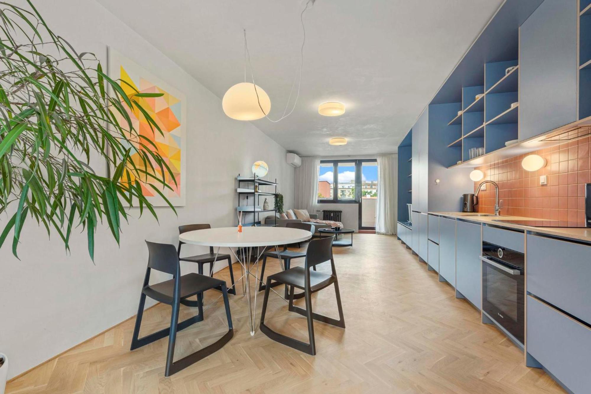 Elegant City Escape - Modern & Central Bratislava Exterior photo